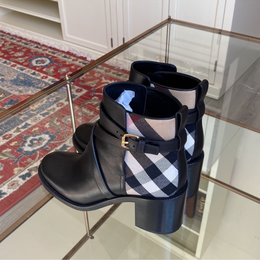Authentic Burberry Ankle Boots - Picture 11 of 15